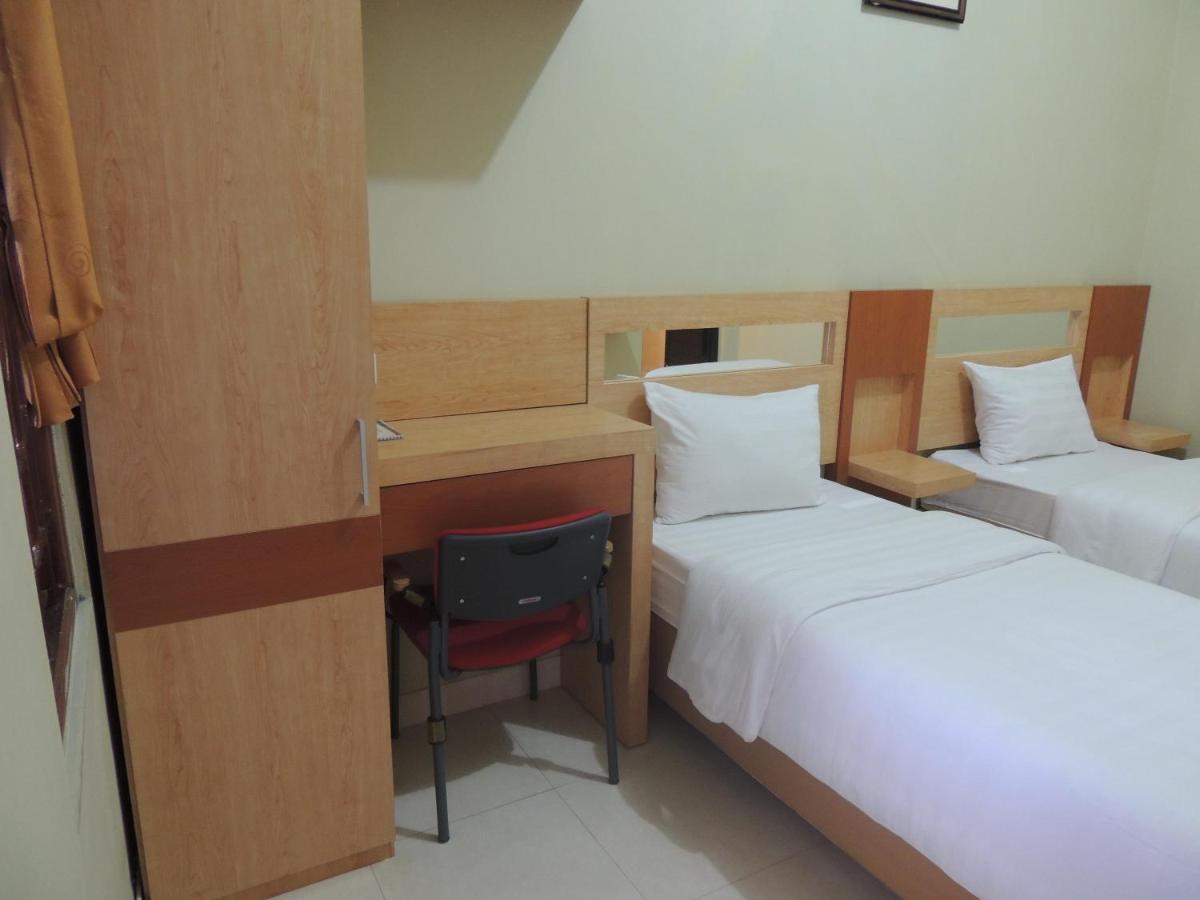 Shabrina Homestay Syariah Kalasan Exterior foto