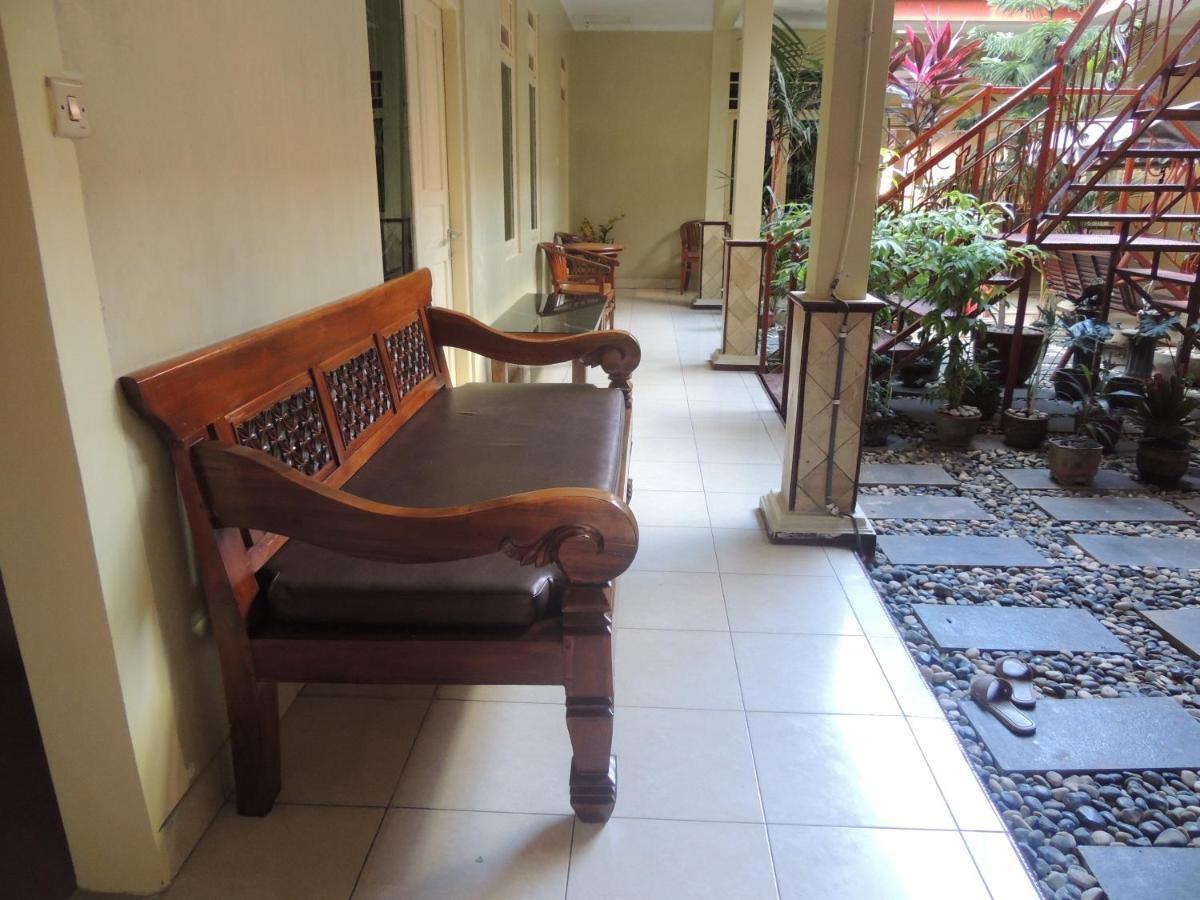 Shabrina Homestay Syariah Kalasan Exterior foto