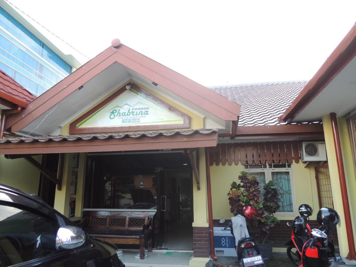 Shabrina Homestay Syariah Kalasan Exterior foto