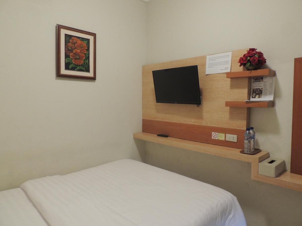 Shabrina Homestay Syariah Kalasan Exterior foto